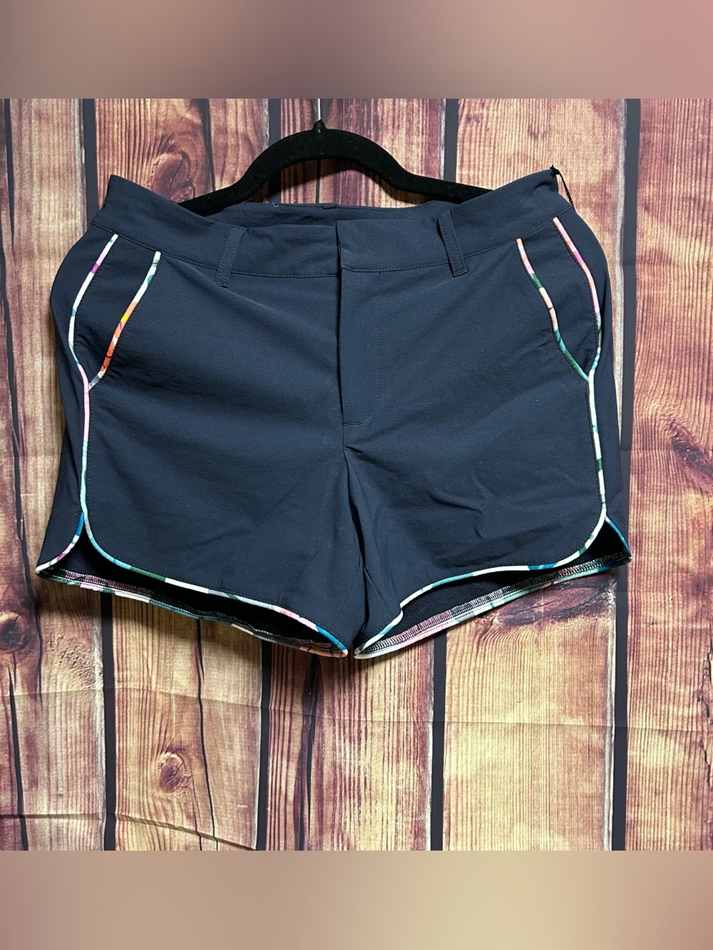 Navy Golf Shorts with Multicolor Piping